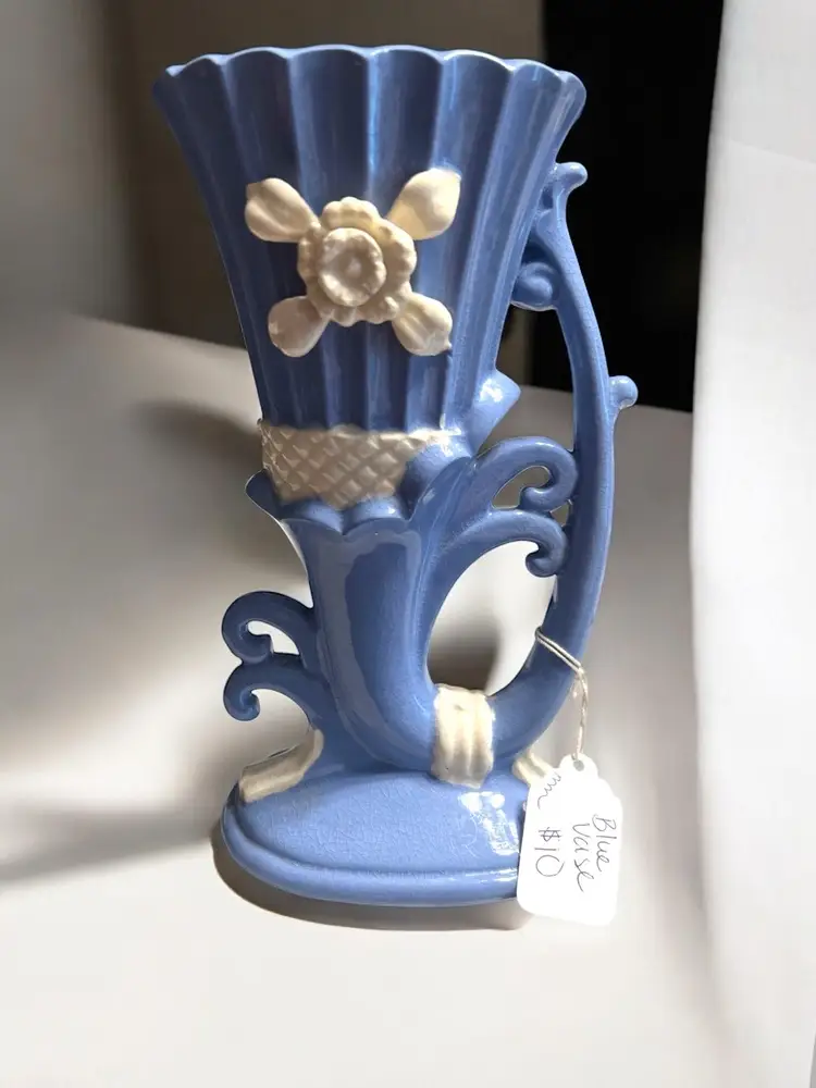 011 K Pottery Ceramic Pottery K Blue Vase With White Applied Flower