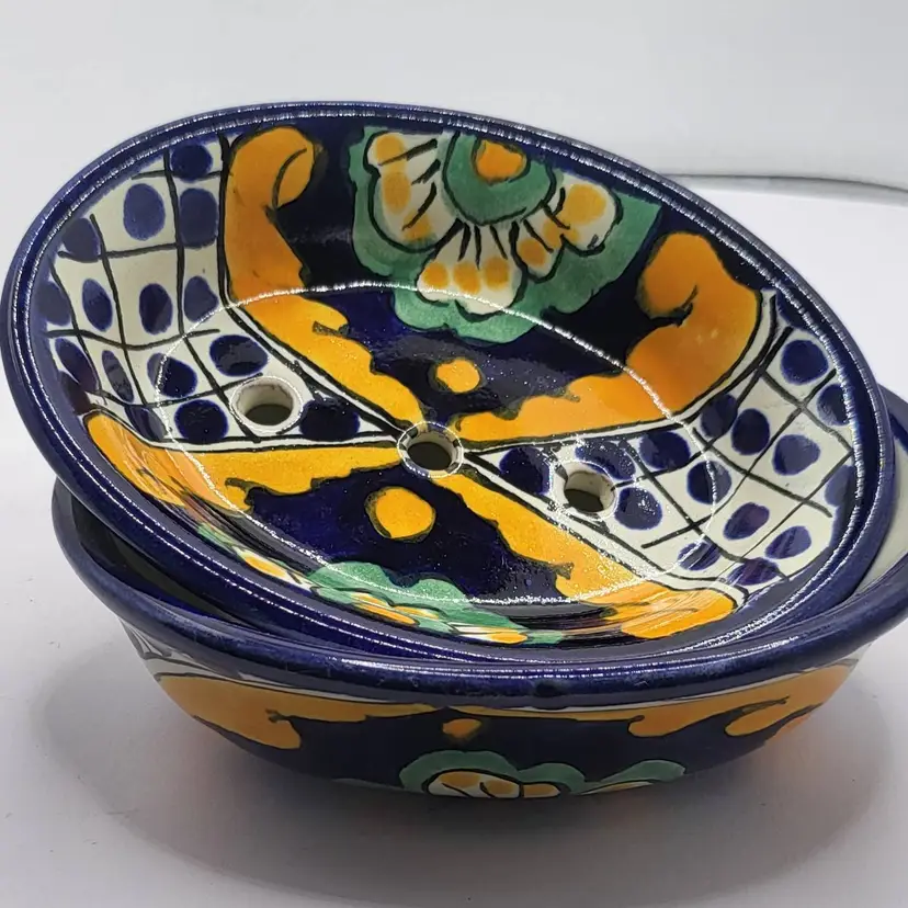 Colorful Hand painted Talavera Ceramic Soap Dish 5x4" Made in Mexico signed