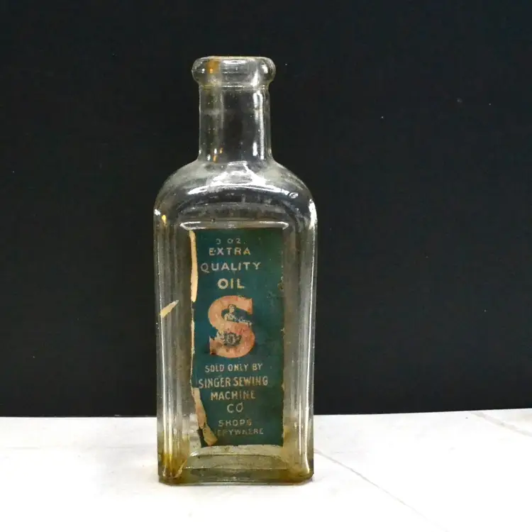 Singer Sewing Machine Oil Original 3oz Bottle Paper Label Vintage