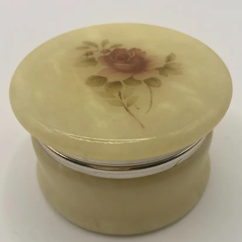 Vintage 2 1/2β Alabaster Trinket Box, Made In Italy, Hinged Lid With Rose