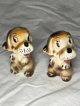 Vintage Anthropomorphic Dog Salt/Pepper Shakers