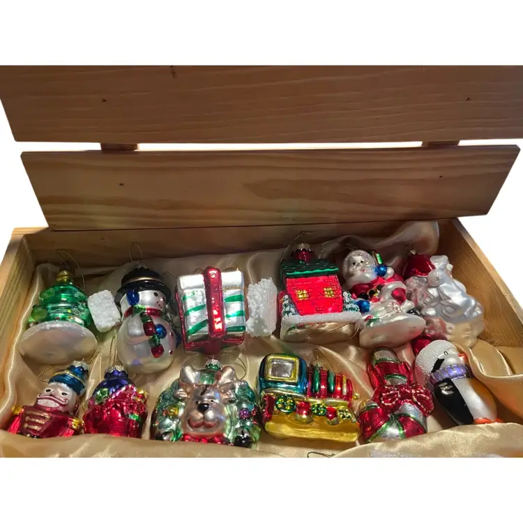 Thomas Picconi 12 Pc Ornament Lot With Wood Crate