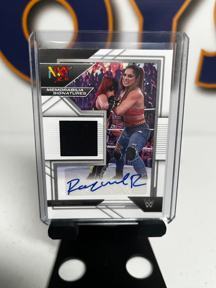 Raquel Rodriquez Auto/Relic /49