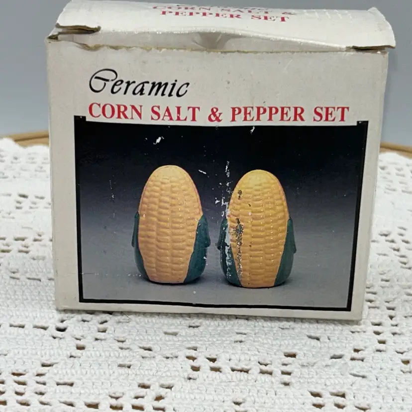 Vintage Ceramic Corn Salt And Pepper Shakers In Original Box