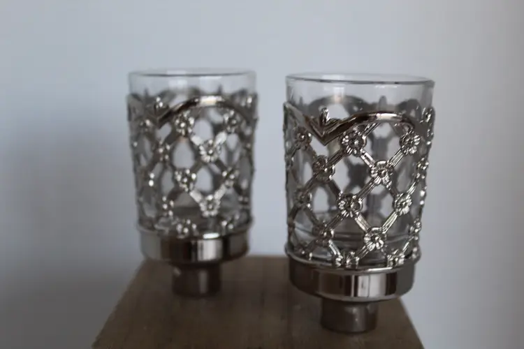 Judaica Neromin Silver Plated Glass Candle Holders Quilted Flower Design