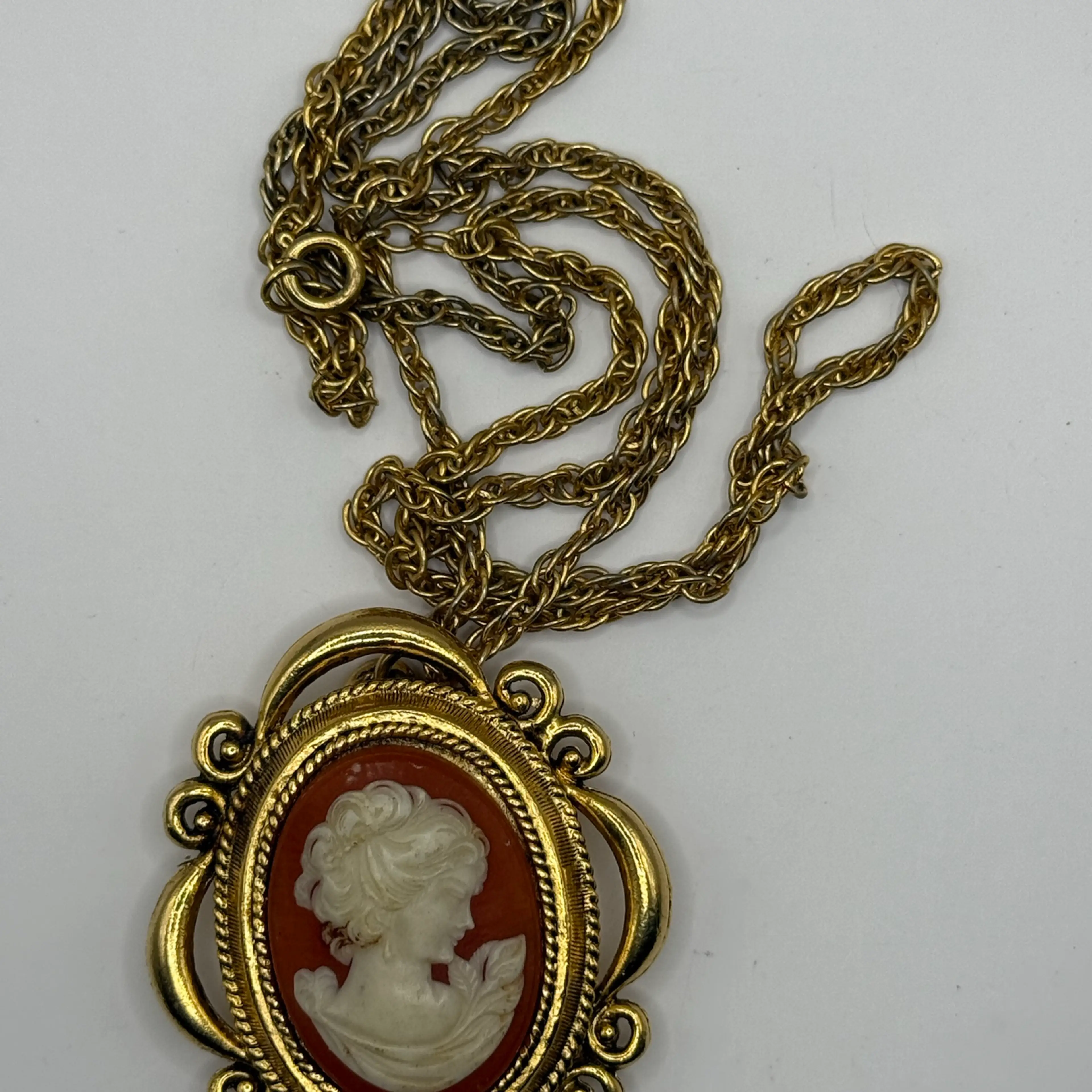 Image 2 of 3
