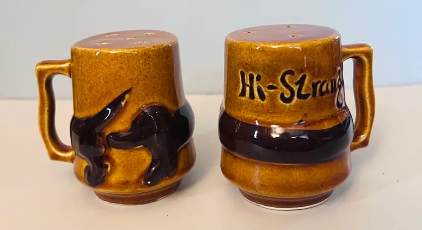 Vintage Dog Smelling Butt Ceramic Salt And Pepper Wiener Dog Hi Stranger