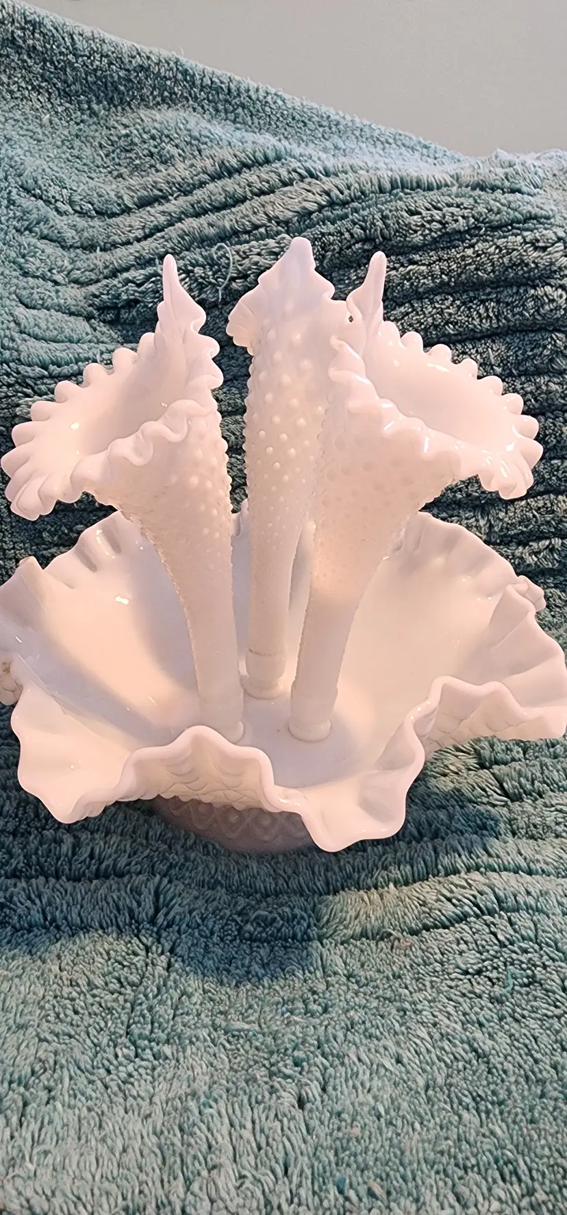 Fenton Milk glass Tri-horn