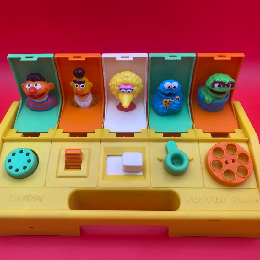 Sesame Street Yellow Poppin' Pals Child's Toy - Vintage 1985 Playskool