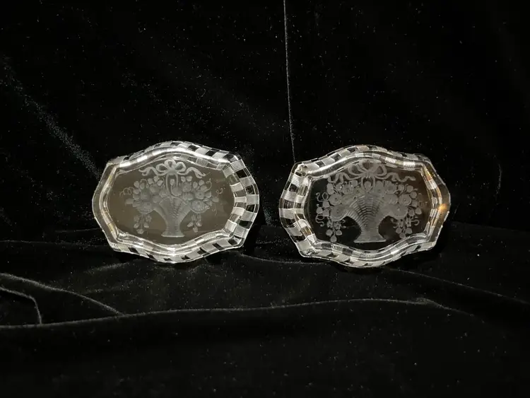 #3427 - Glass Victorian Basket Etched Trinket Dishes - 4” Long