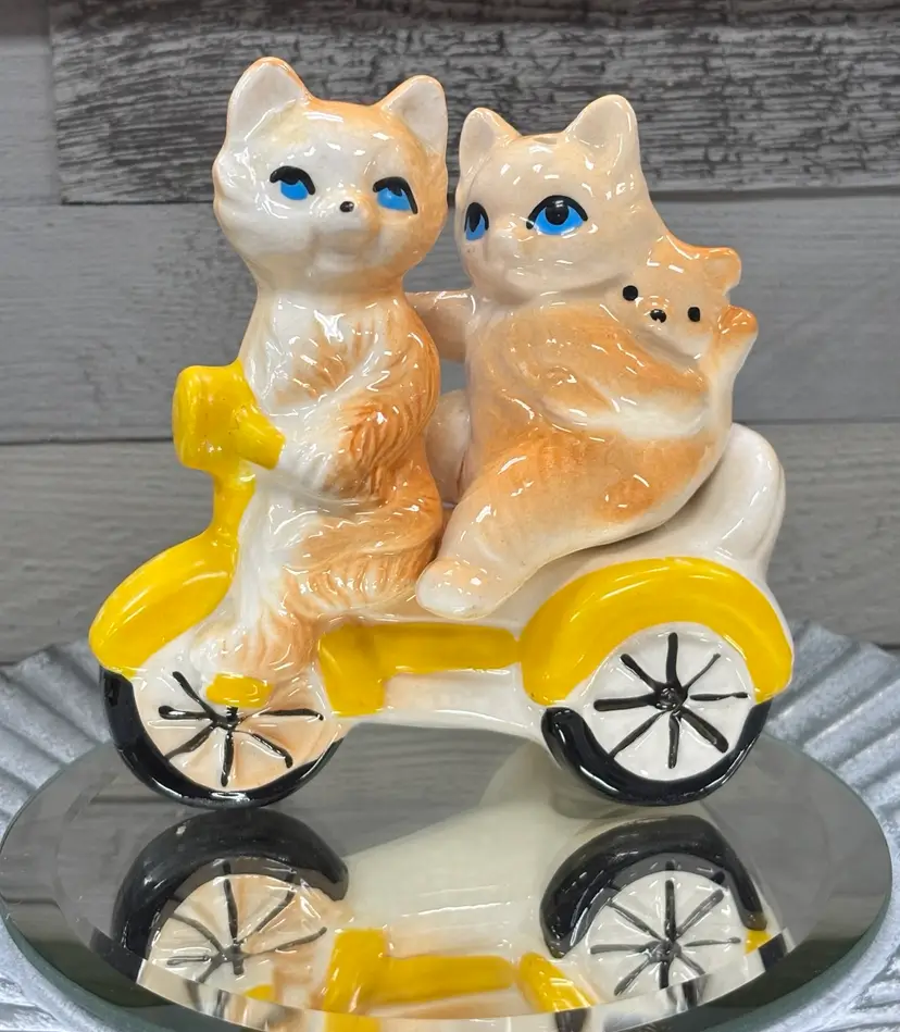 Vintage Cat Family On Scooter Salt & Pepper Shakers