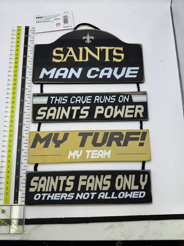NFL New Orleans Saints - 14"x9 1/2" Wooden Man Cave Dangle Sign - Licensed - NEW