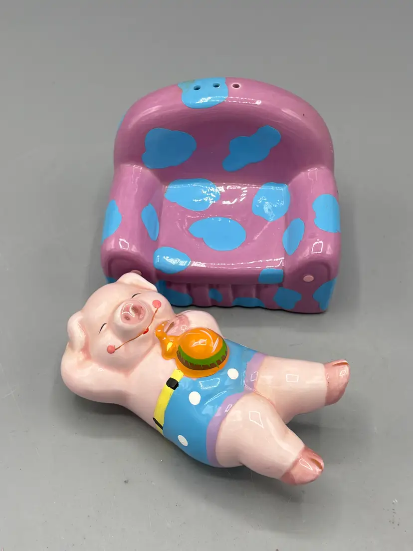 Vintage Russ Pig on Couch  Salt & Pepper
