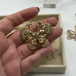 Big Butterfly Brooch- Champagne