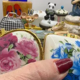 #01 - Pink And Blue Roses