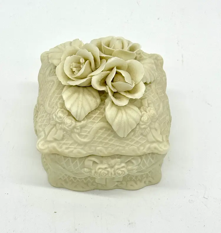Trinket Box Vintage Bisque Porcelain Decorative w Flowers Atop 4”W