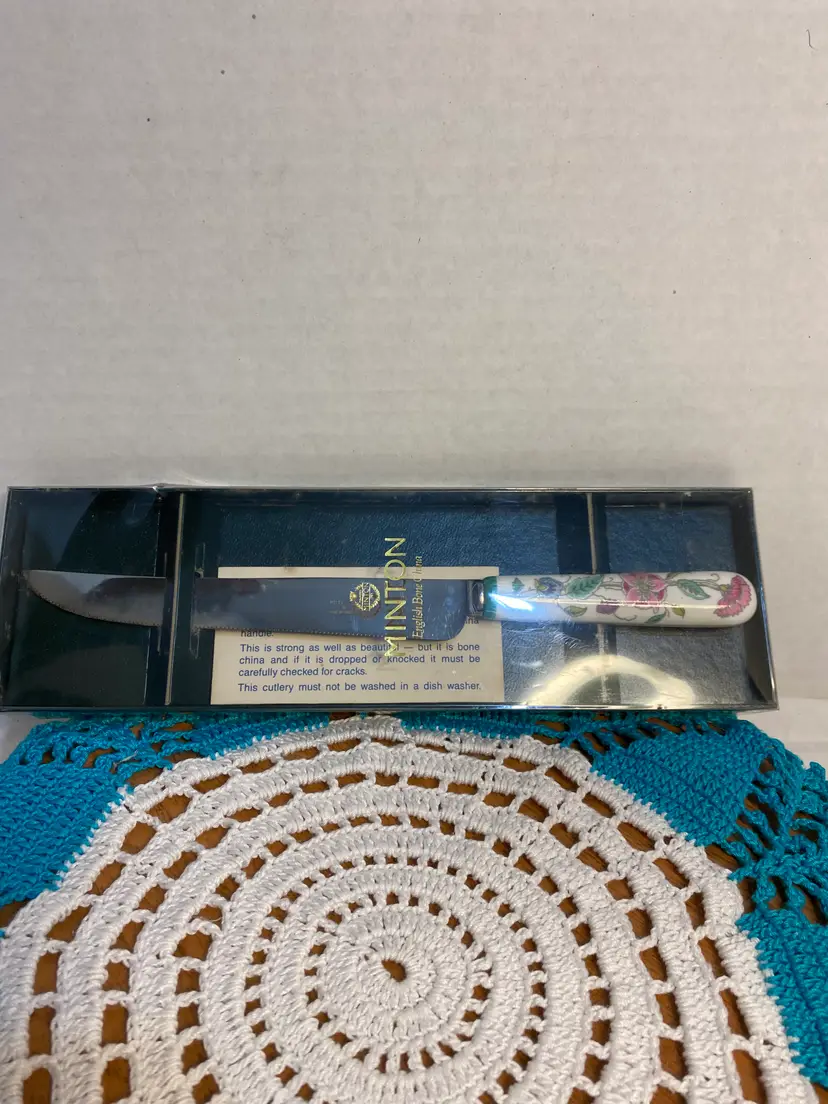 Vintage Floral Design Minton Bone China Cake Knife