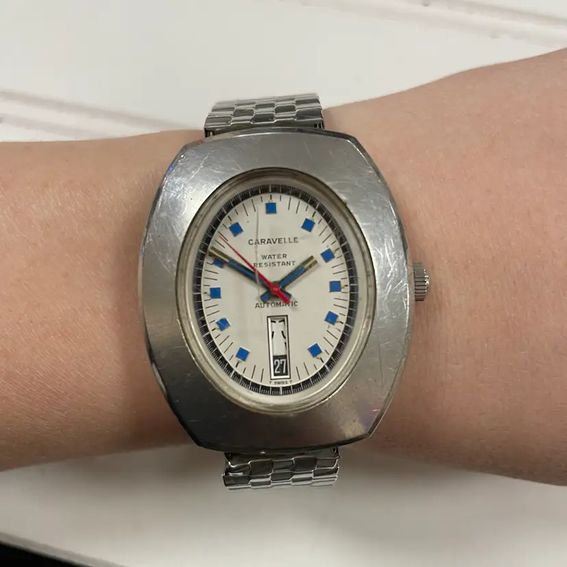 Vintage Bulova Caravelle Men’s Automatic Watch Day/Date Two-Tone Dial 1972