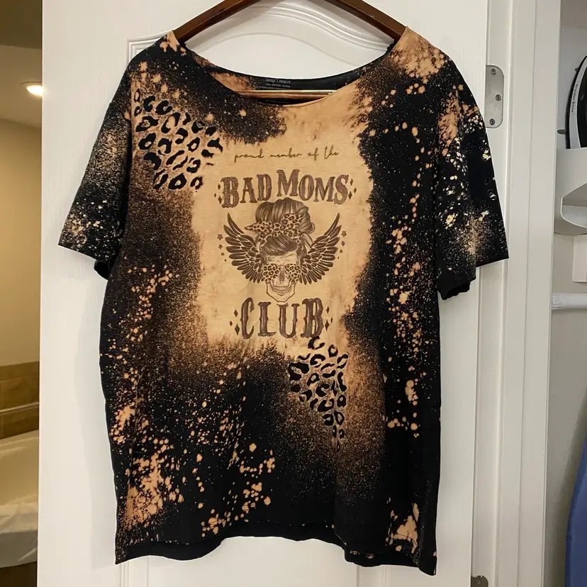 MAKE Womens Tee T Shirt XL 46” Bad Moms Club Black & Beige Distressed READ