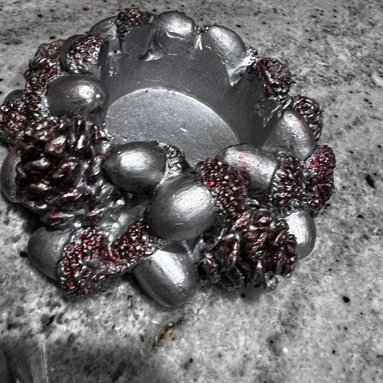 001 Made By Me silver glittery tea light candle holders Christmas decor