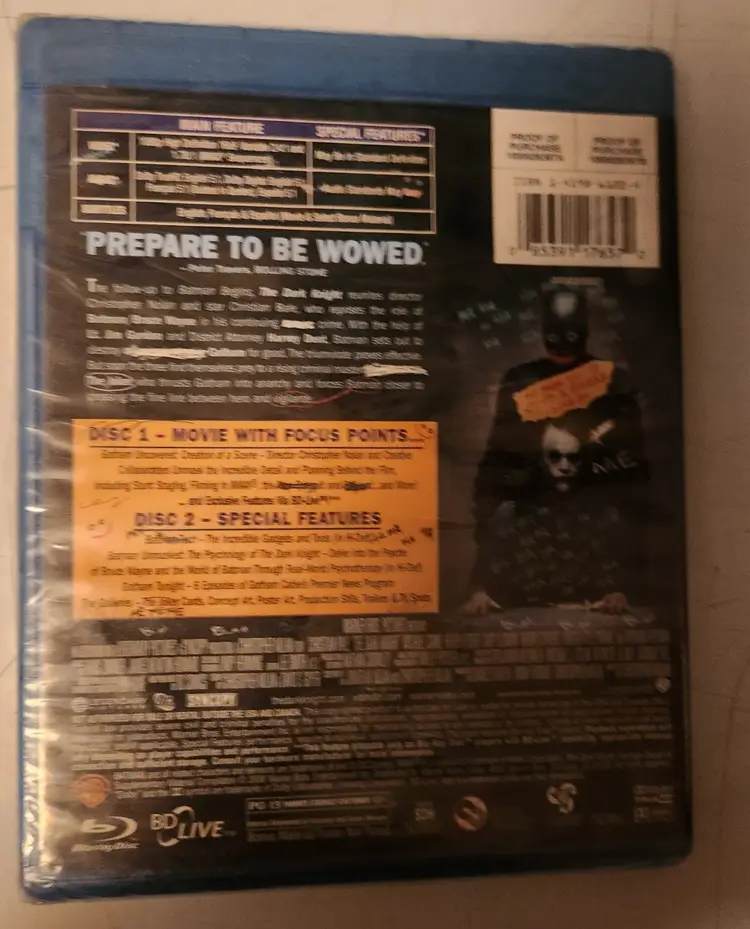 The Dark Knight Blu-ray - Iconic Superhero Thriller