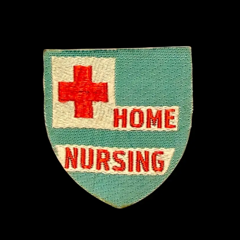 Vintage 1940’s-1950’s Era United States American Red Cross Home Nursing Pin 1.25”