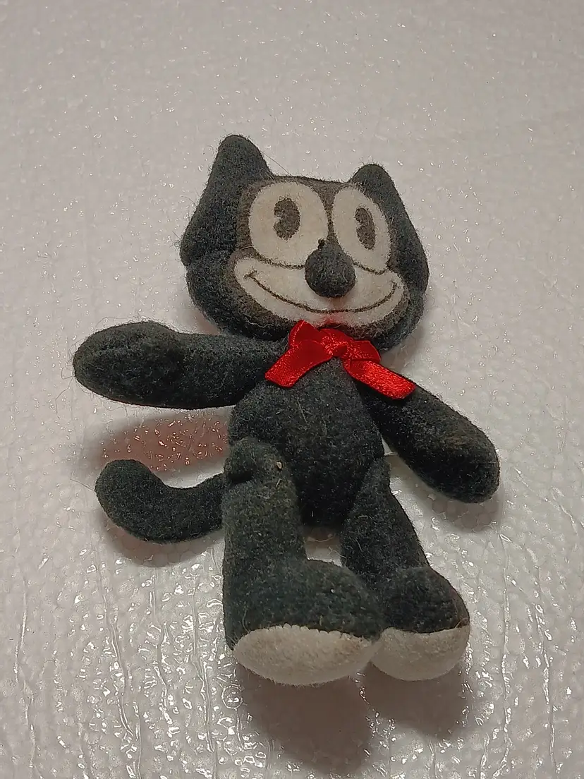 Felix the cat plushy