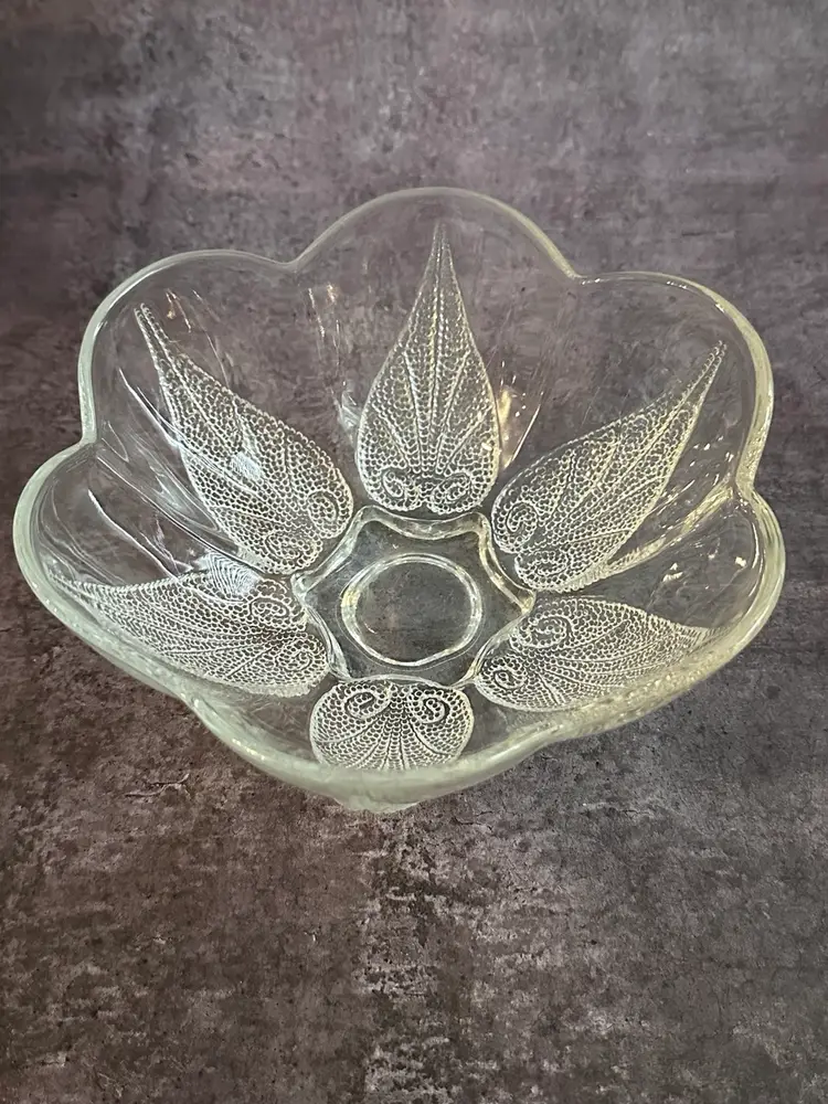 Vintage 1970s Leaf Glass Candy Bowl raised leaf design scalloped rim