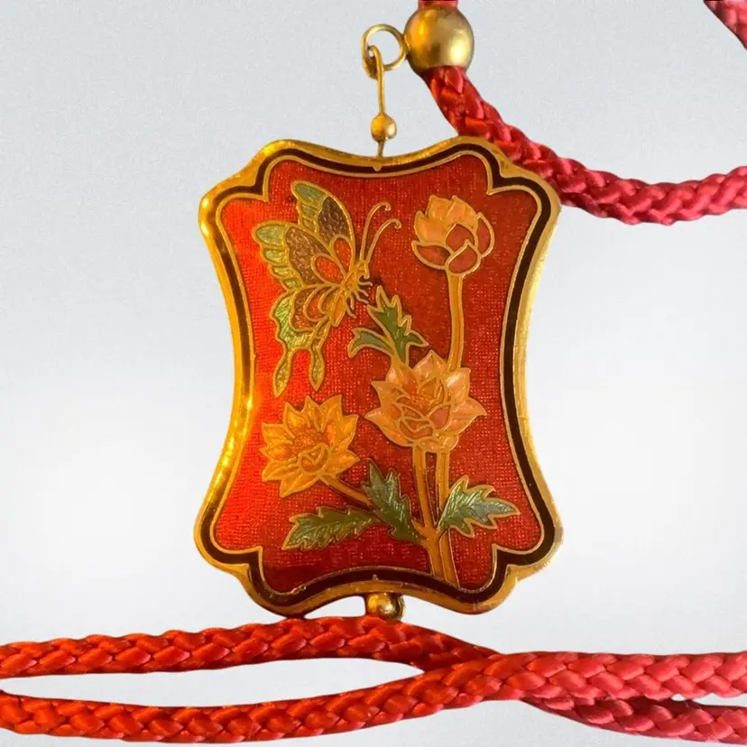 6.   Butterfly And Floral Gold Tone Double Sided Cloisonné 2 Dimensional
