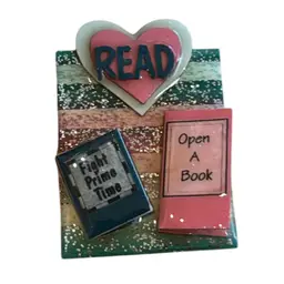 L007 Book Pins By Lucinda Thanks Friends! ✌🏻💕