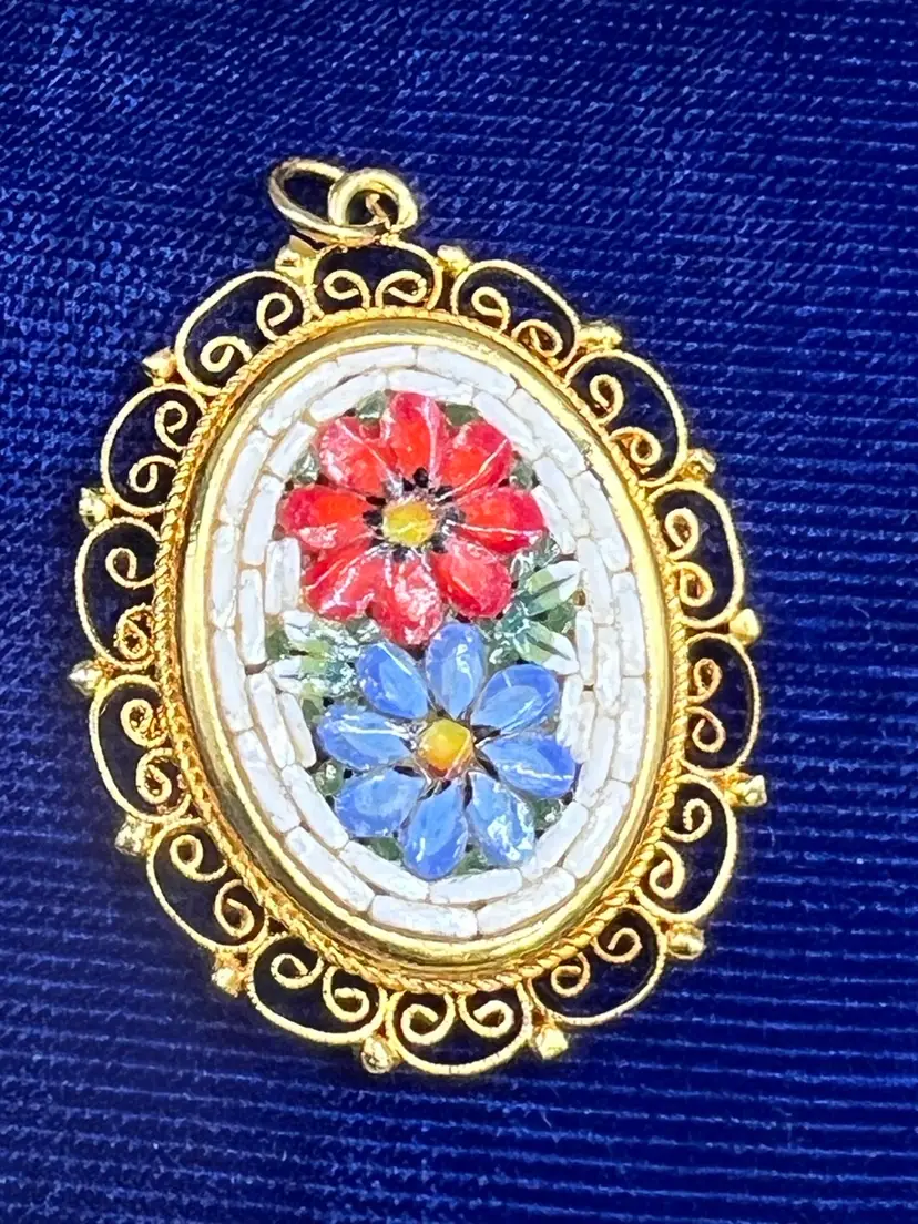 Vintage Round Micro Mosaic  Pendant With Multicolor Flowers And Intricate Edge Glass 1” Wide On Gold Tone Base Marked Italy