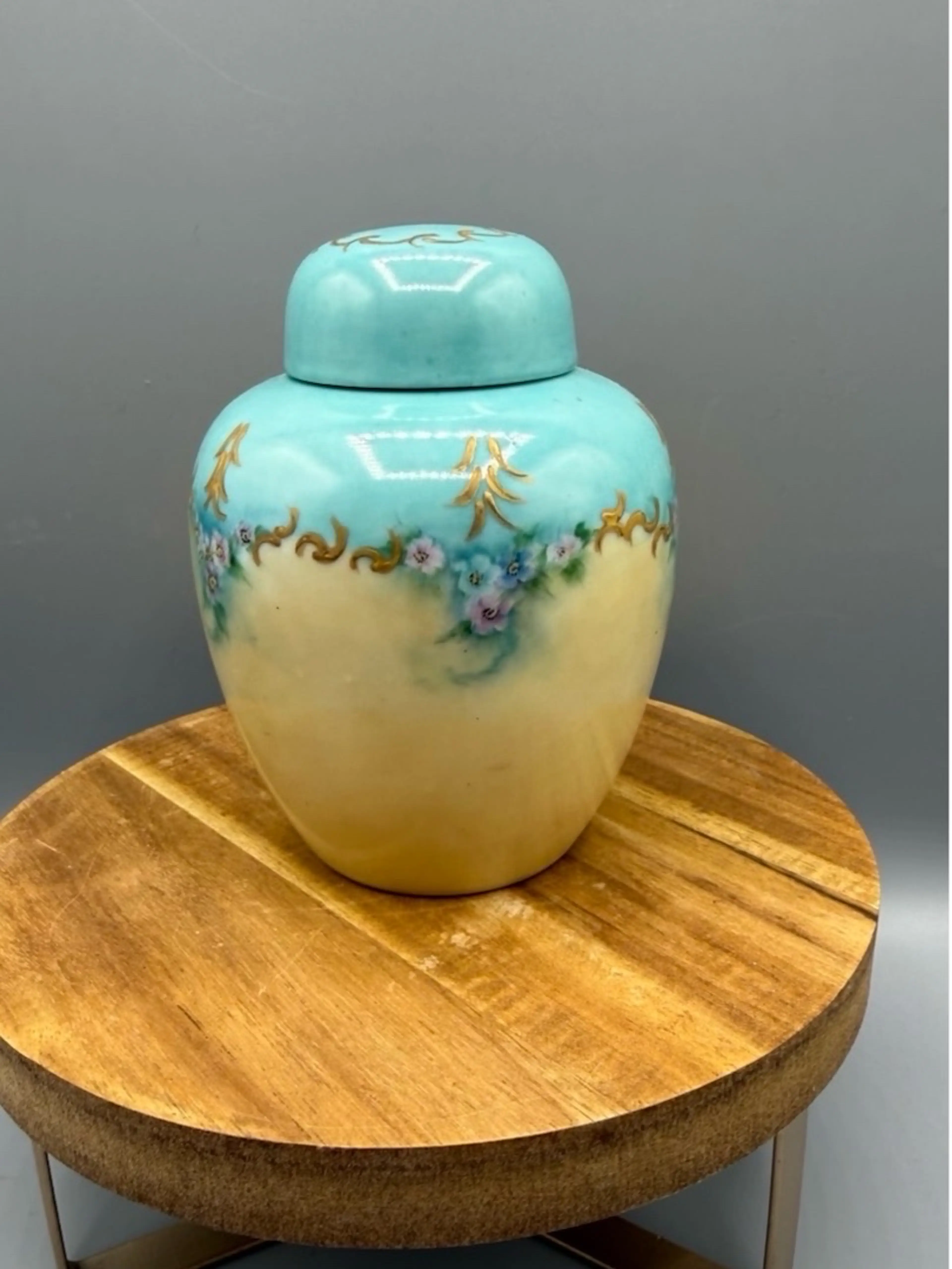 Image 1 of 5