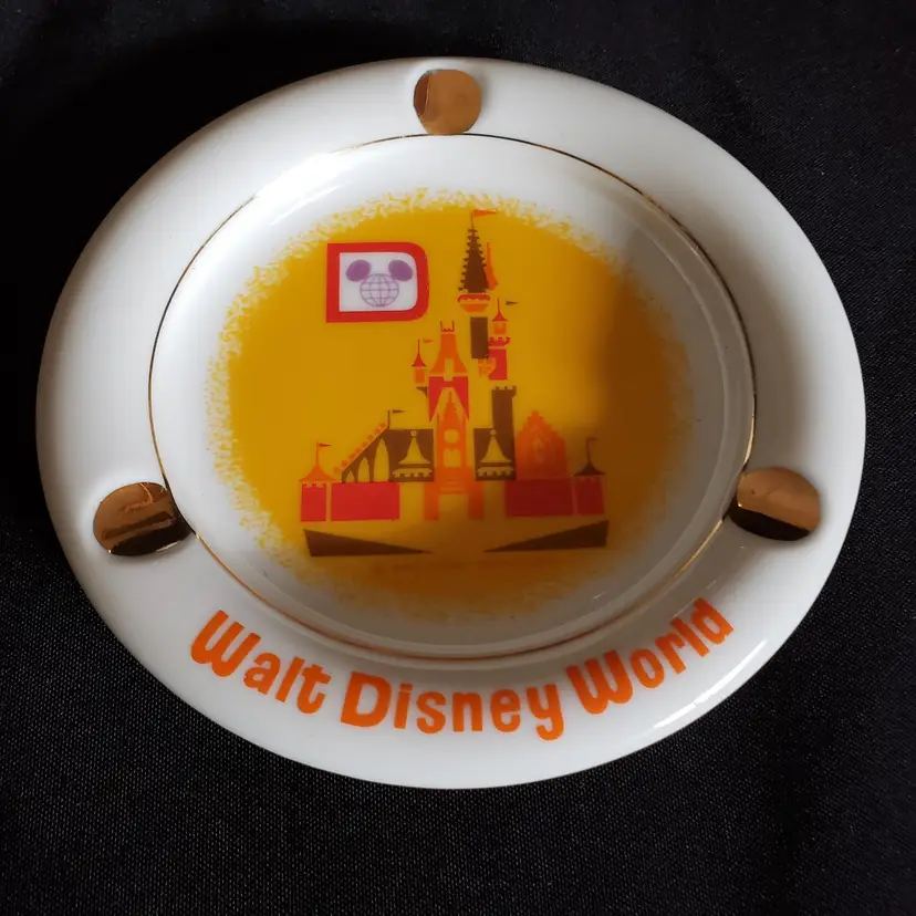 Ashtray Walt Disney World Productions Cinderella's Castle Japan 5" Diameter Vintage