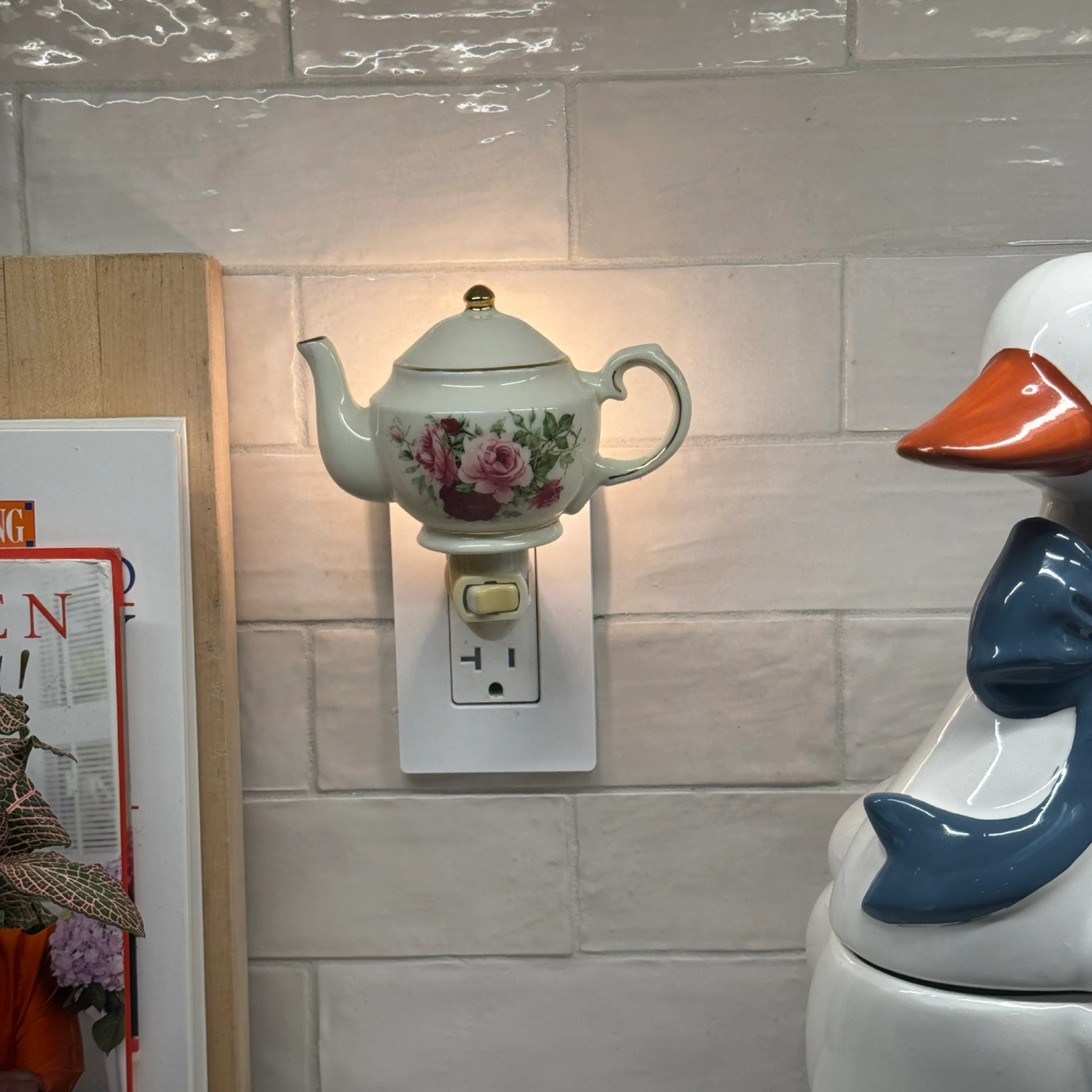 Image 4 of 8