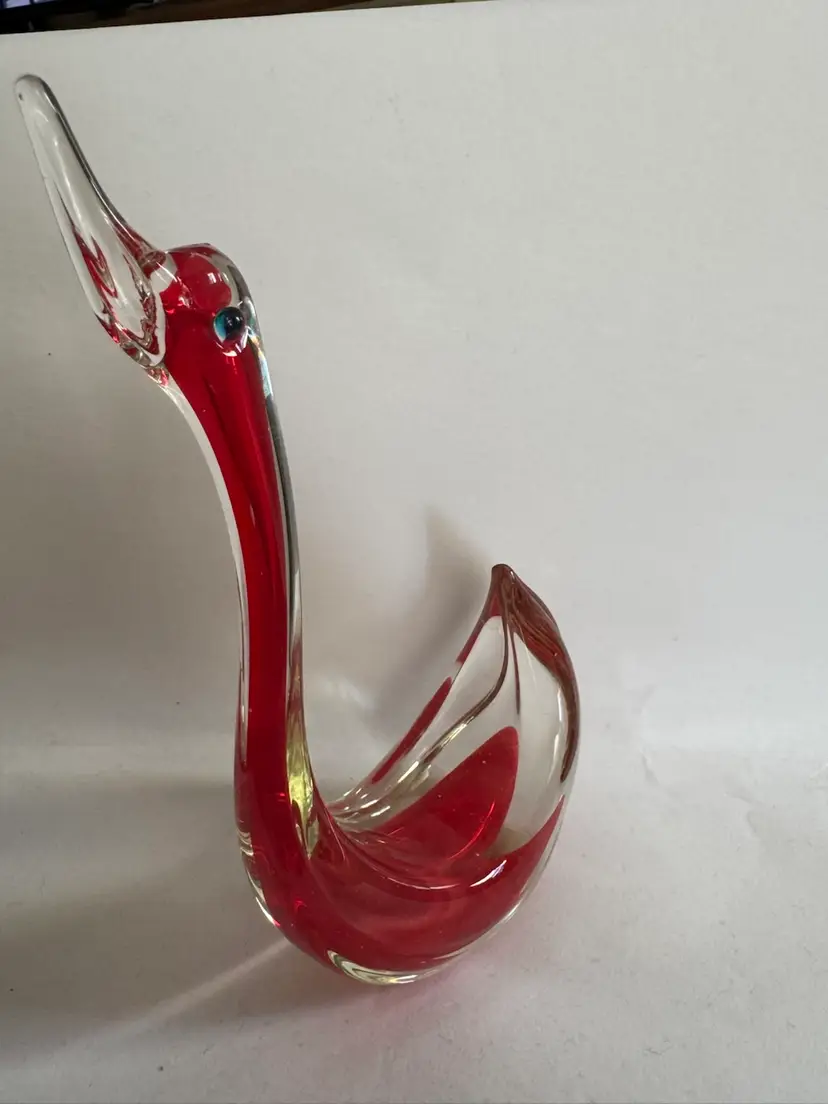 Art Glass Red Swan, 9”x4.5”