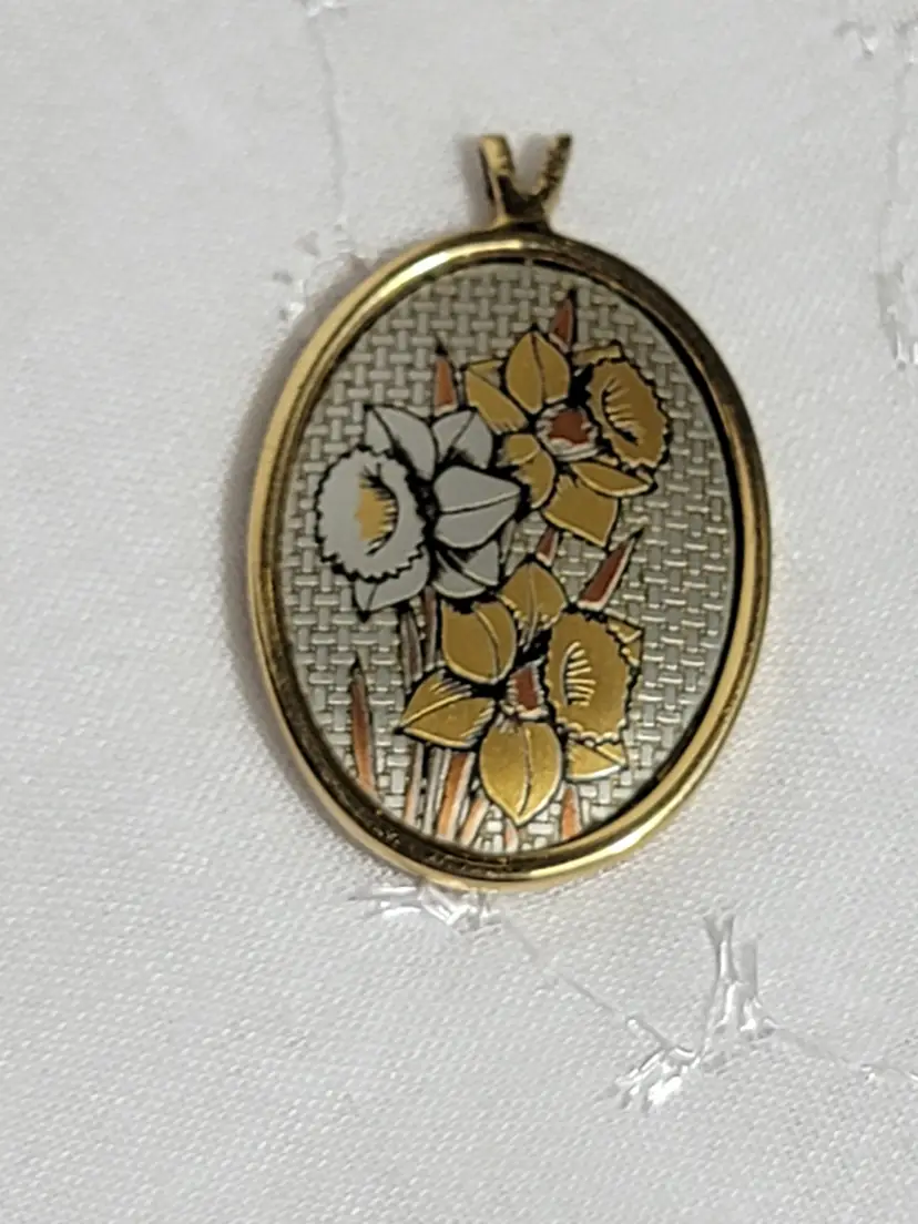 Reed & Barton March daffodil pendant