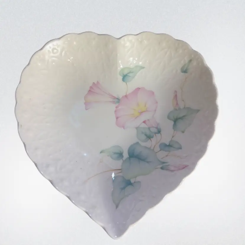 Heart Shaped Trinket Dish Morning Glory Patten