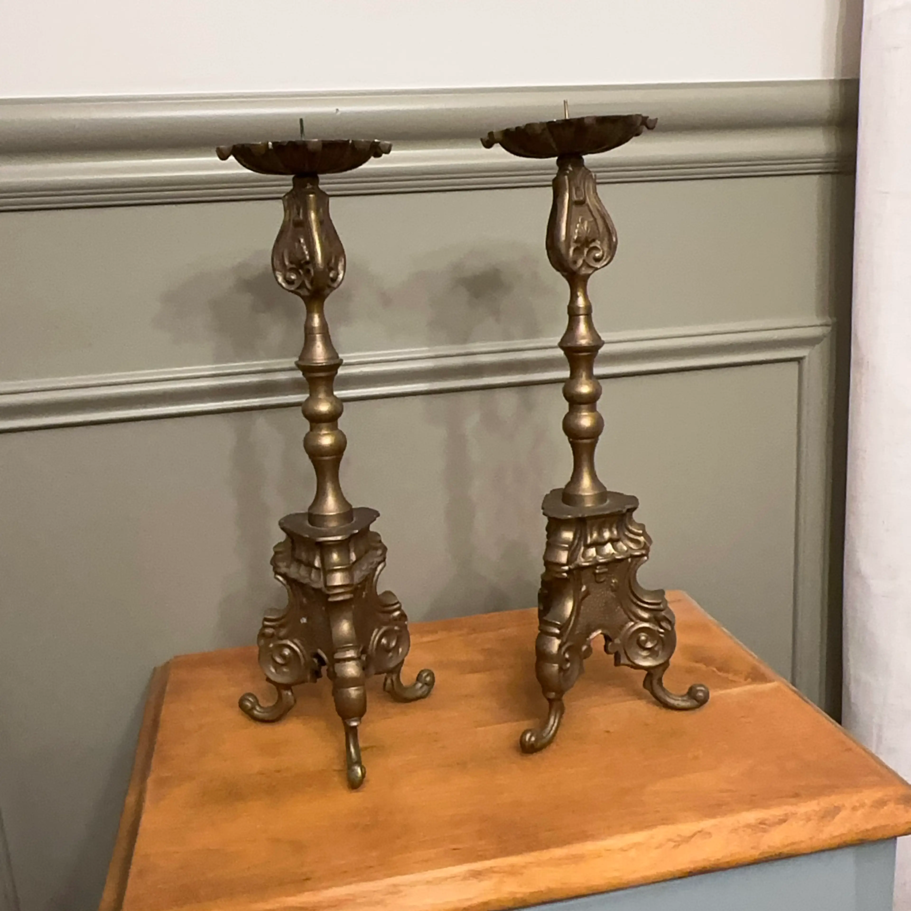 Image 1 of 3