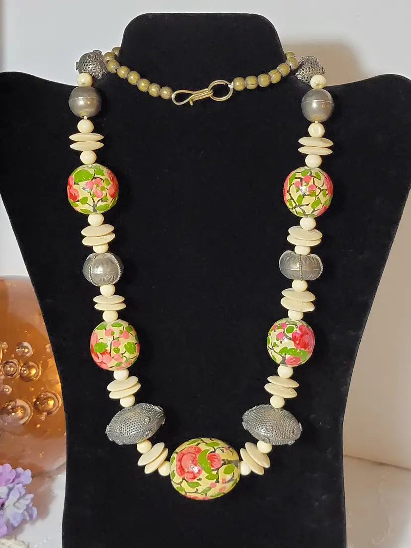 Vintage handpainted floral beaded and cream color acrylic bead statement necklace