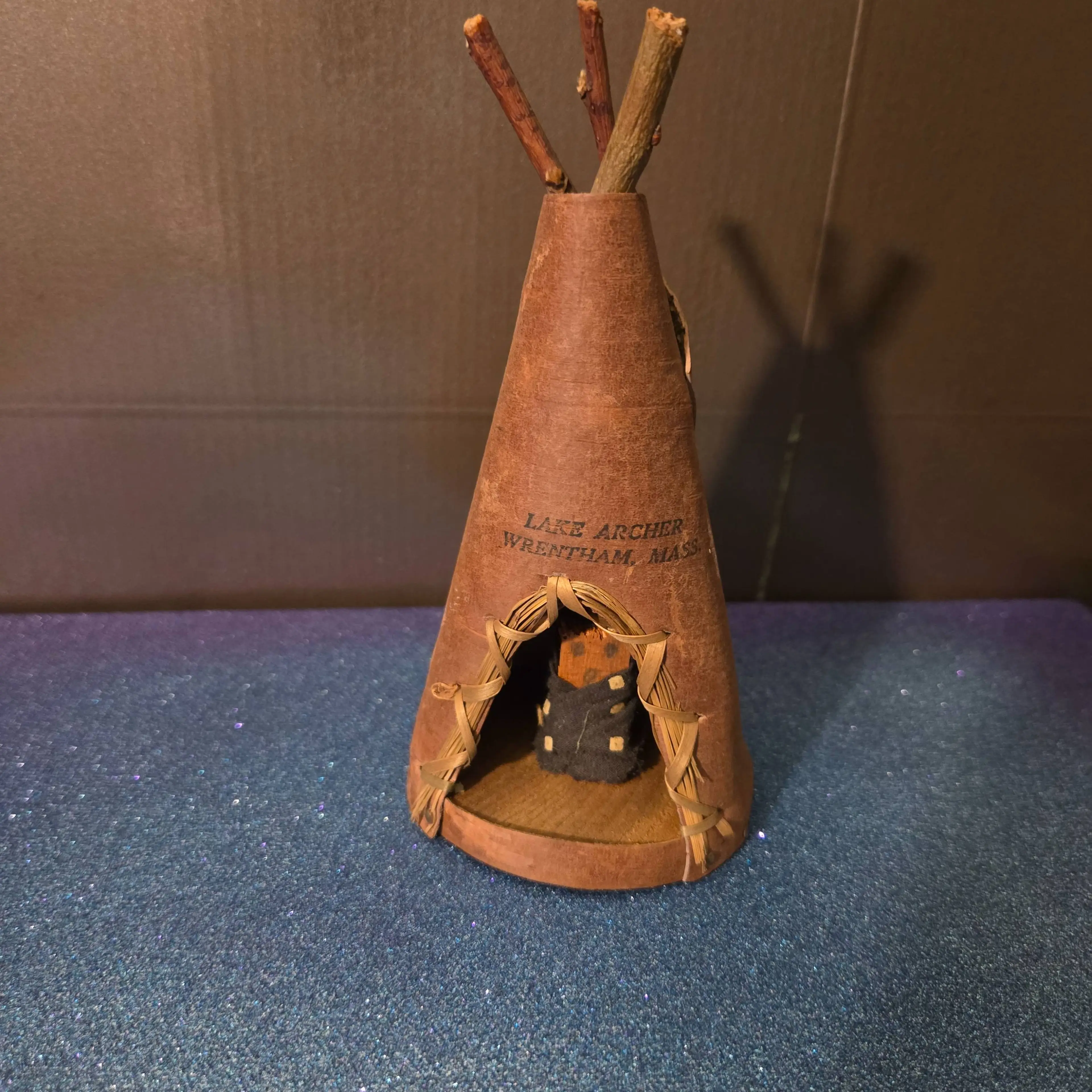 Image 1 of 7