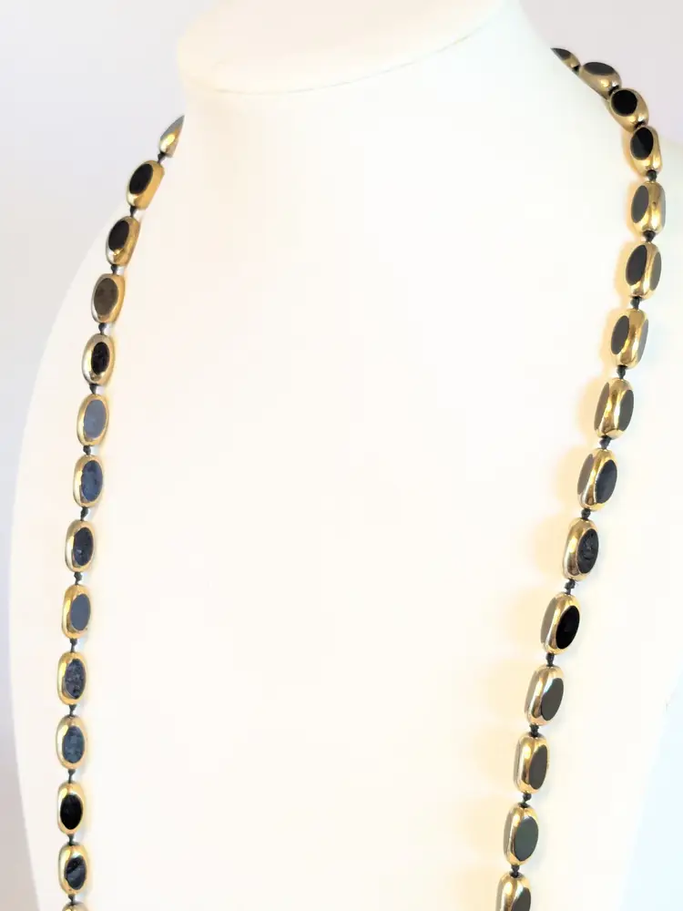 Vintage Gold Tone Bezel Set Oval Black Glass Necklace