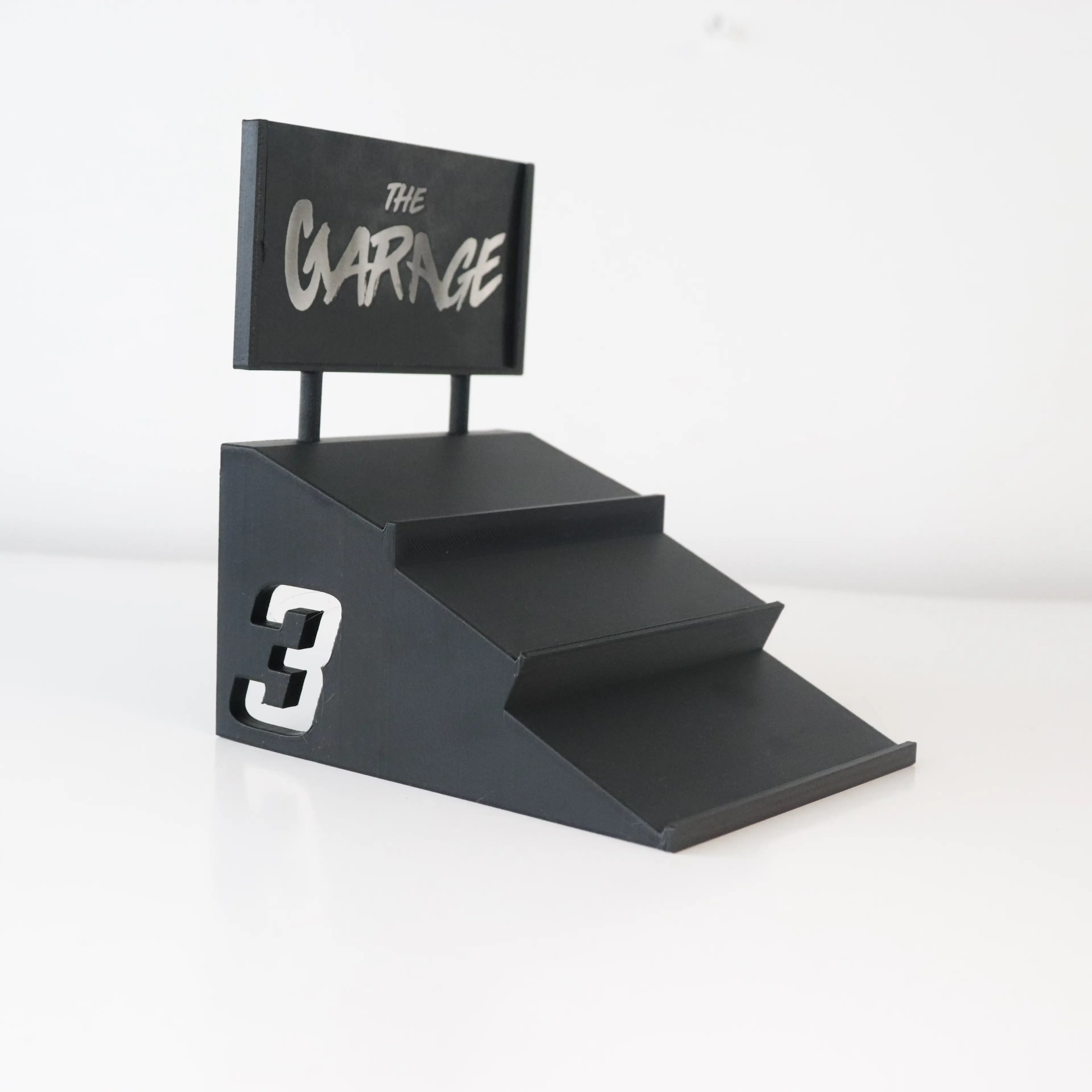 Image 3 of 5