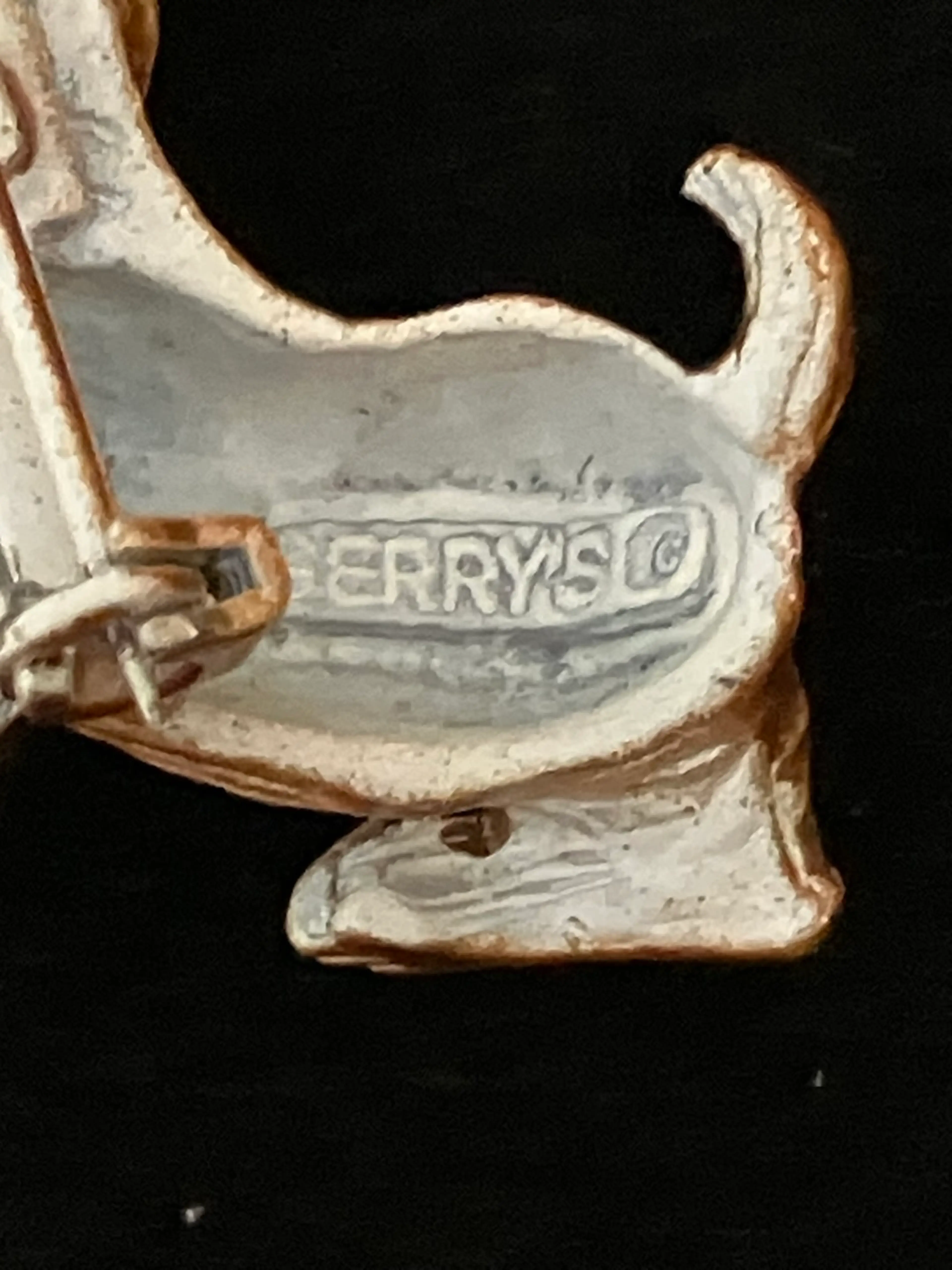 Image 3 of 8