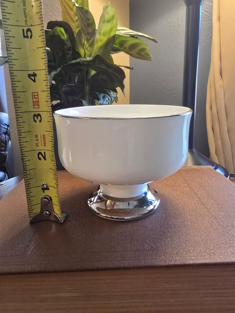 Royal Victoria Sherbert Bowls - 2
