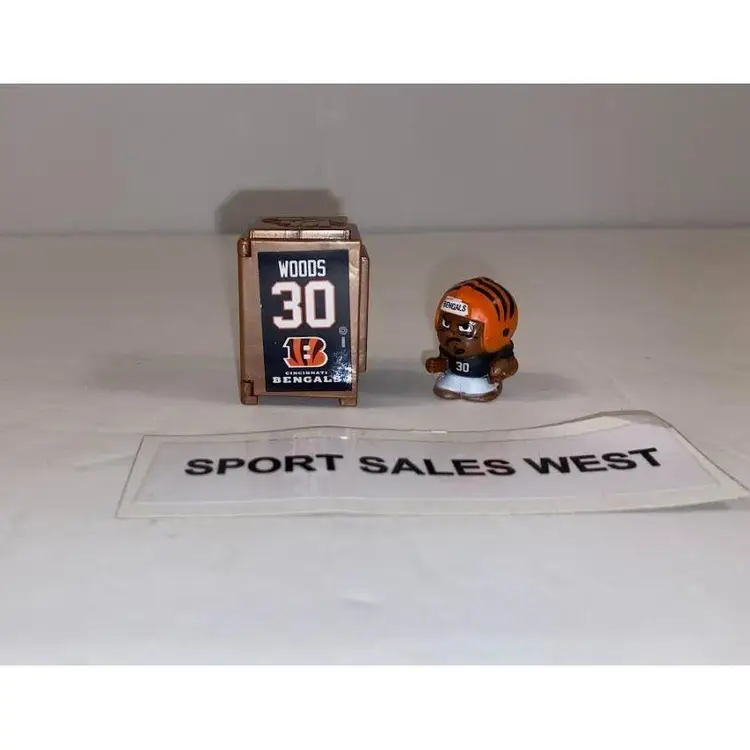 Cincinnati Bengals 2024/2025 NFL LEGENDS SERIES 3 TeenyMate with Matching Locker