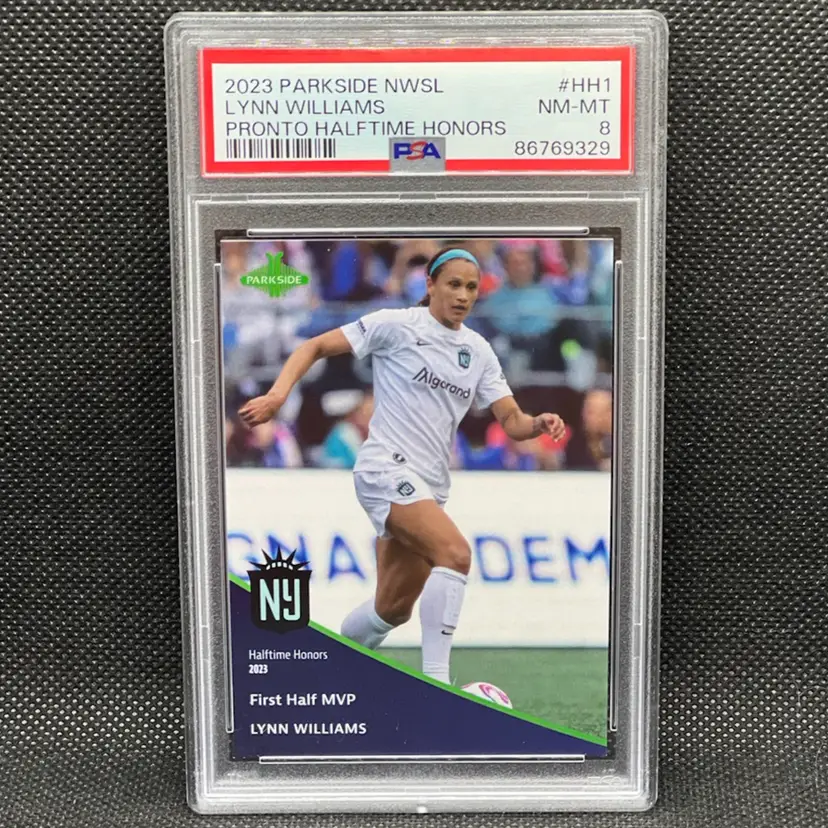 Lynn Williams 2023 NWSL Parkside Pronto Halftime Honors /274 PSA 8 Soccer Card