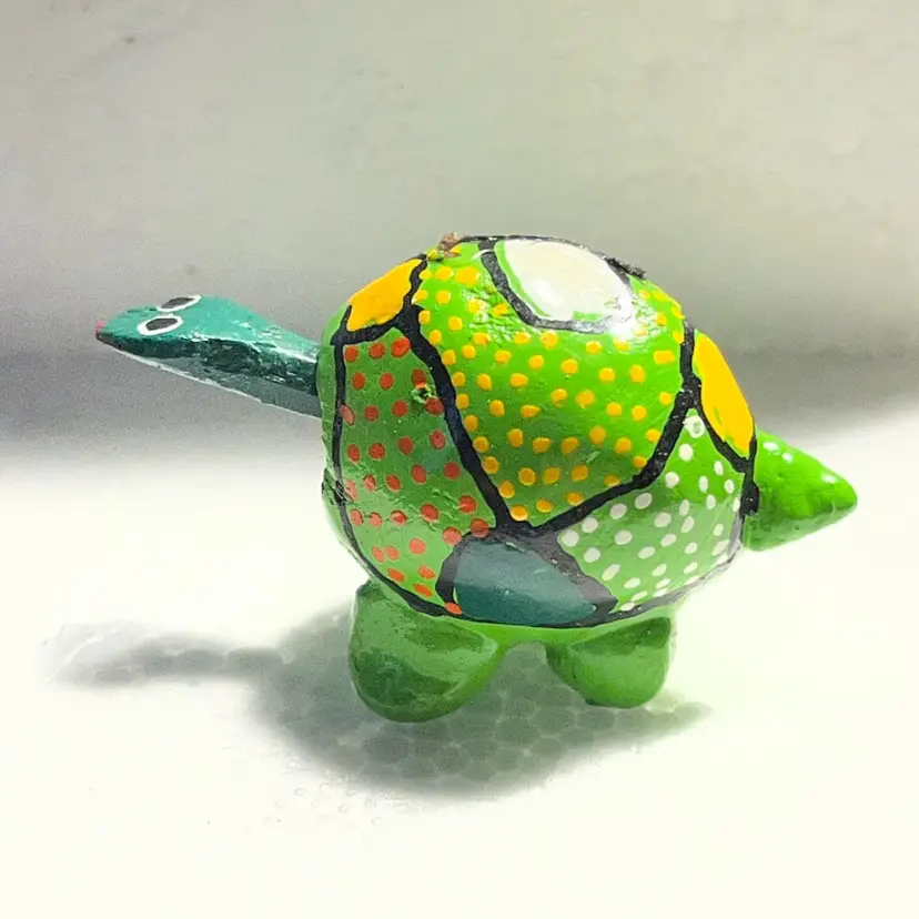 Loose Neck Turtle Made In Mexico Hand Painted As Pictured