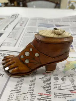 Beautiful Antique Victorian Wooden Shoe/Sandal Snuff Box With Brass & Bone