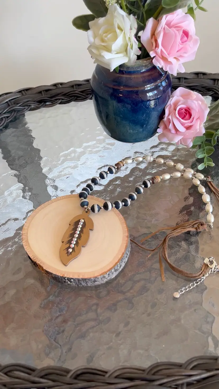 Boho Western Style Leather Feather Design Charm Beaded Necklace