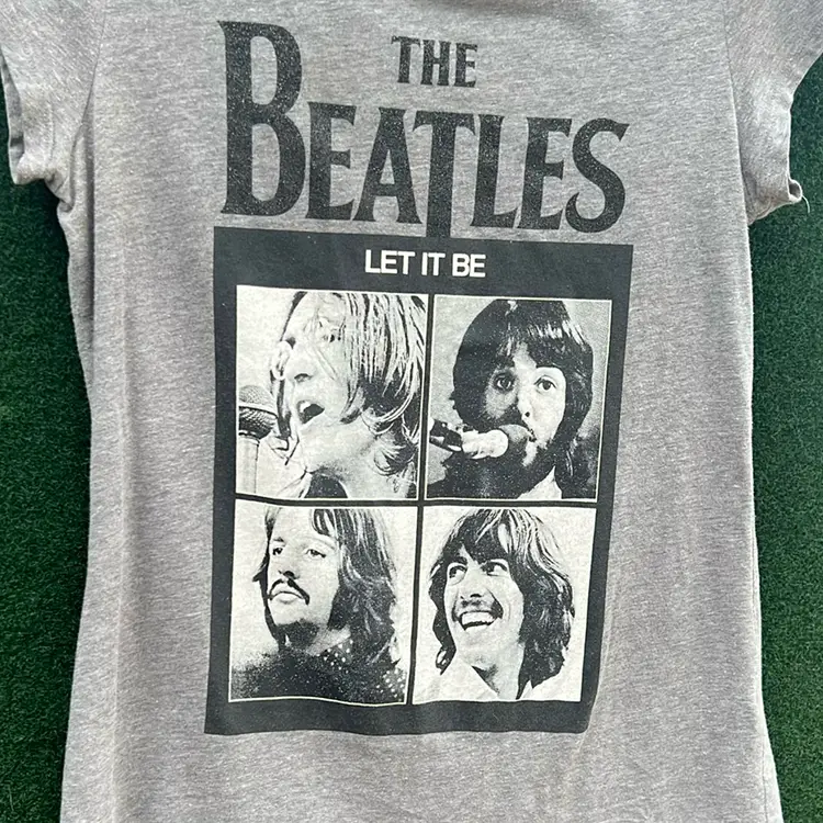 The Beatles Let It Be T-Shirt. Photos On Front With Glitter On The Beatles. Good Condition.